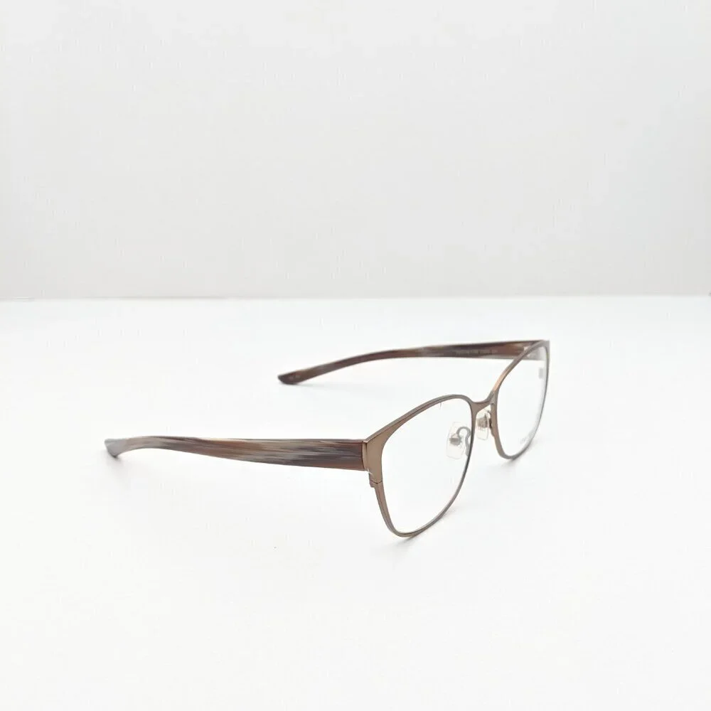 Vera Wang frame 10